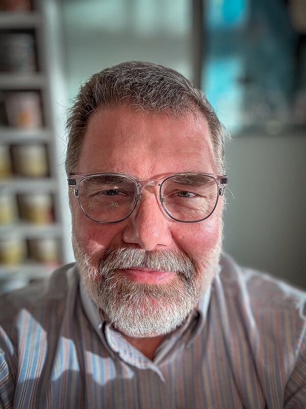 Photo en mode portrait avec l'iPhone 15, la lumière et les détails sont parfaitement restituée